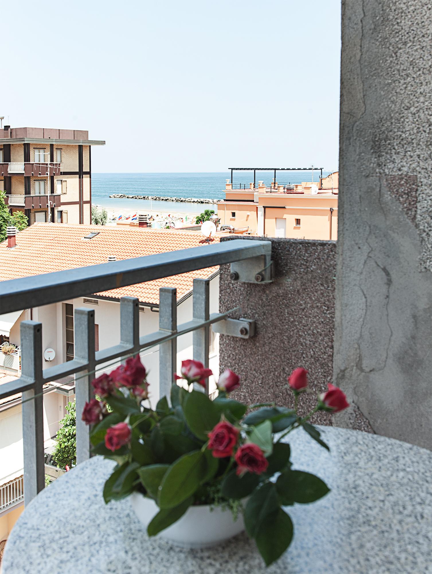 Hotel Orizzonti ريميني المظهر الخارجي الصورة