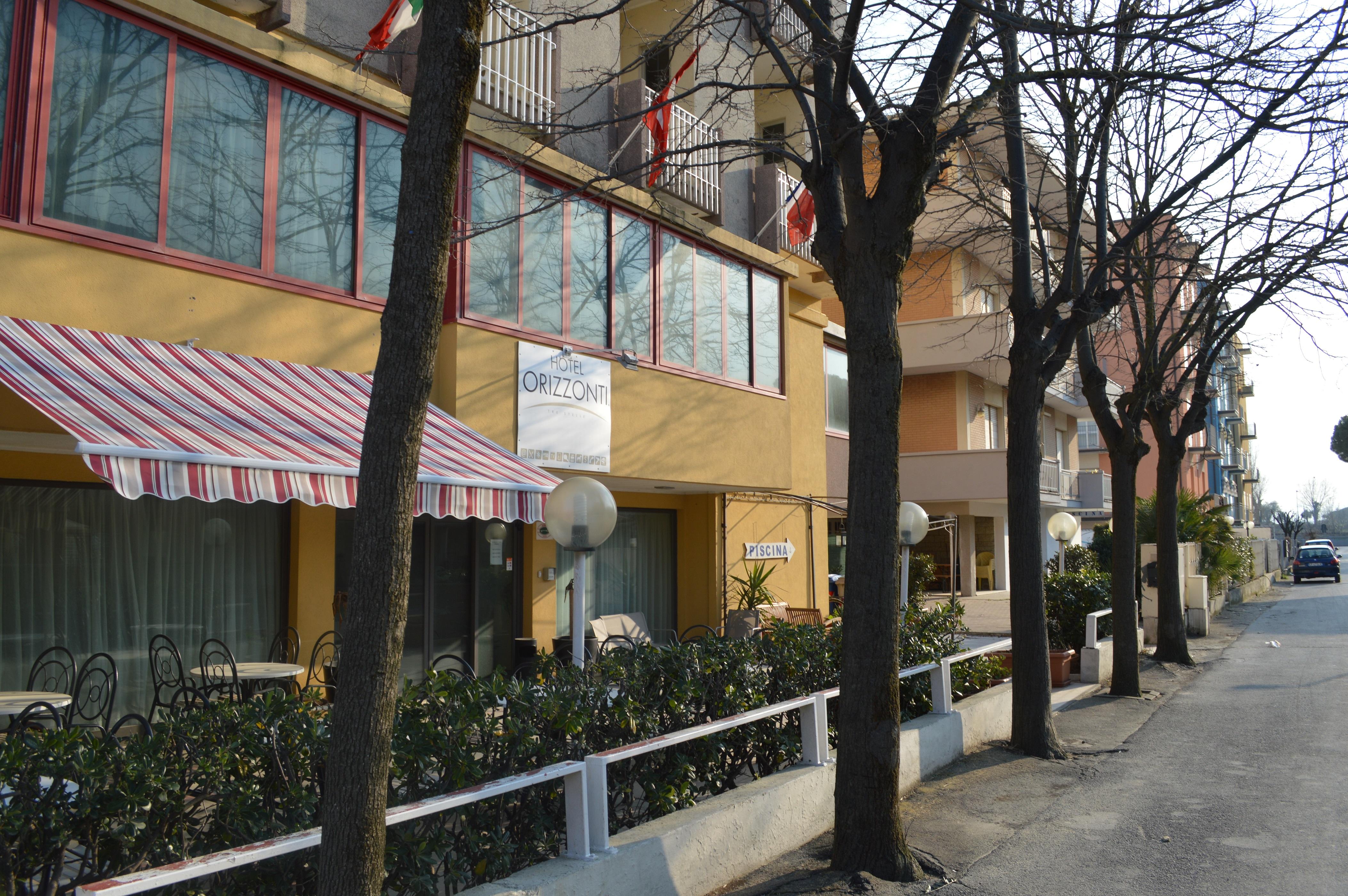 Hotel Orizzonti ريميني المظهر الخارجي الصورة